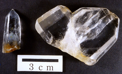 日本式双晶の石英
